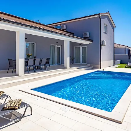 Tea By Interhome Villa