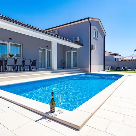 Tea By Interhome * Barban