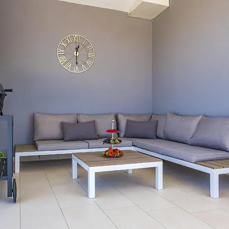 Tea By Interhome Villa